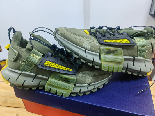 Sneakers ( Readily available)