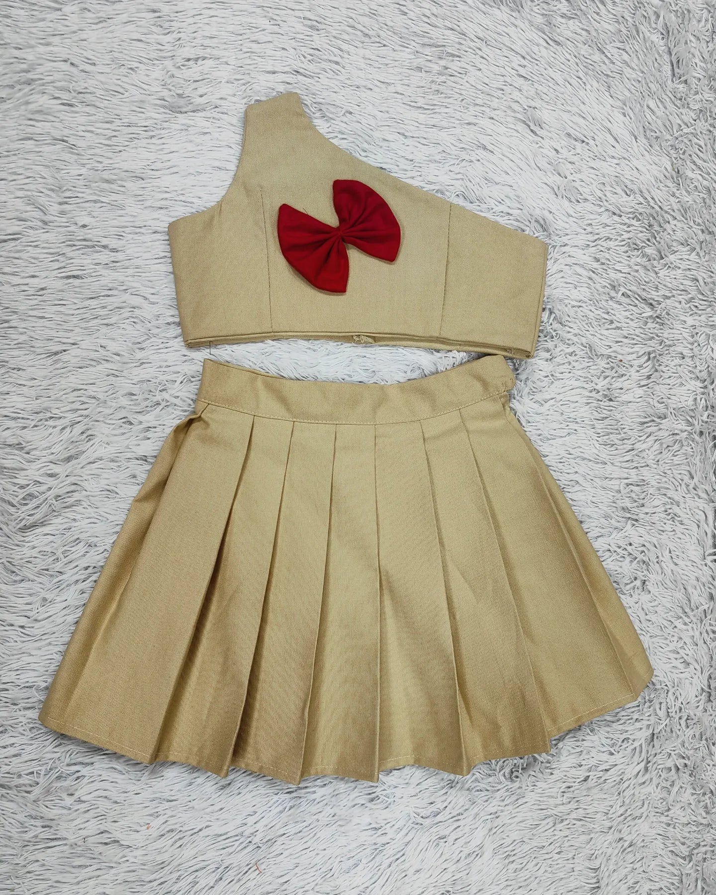 Miza two-piece