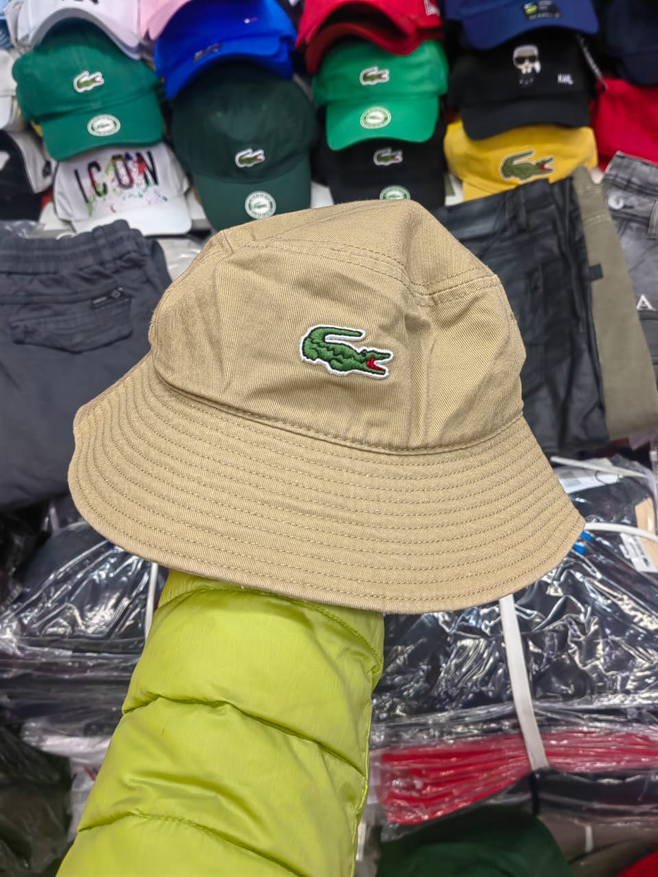 Bucket hat (Takes 2-3 days)