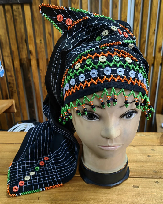 Detailed Beaded Doek